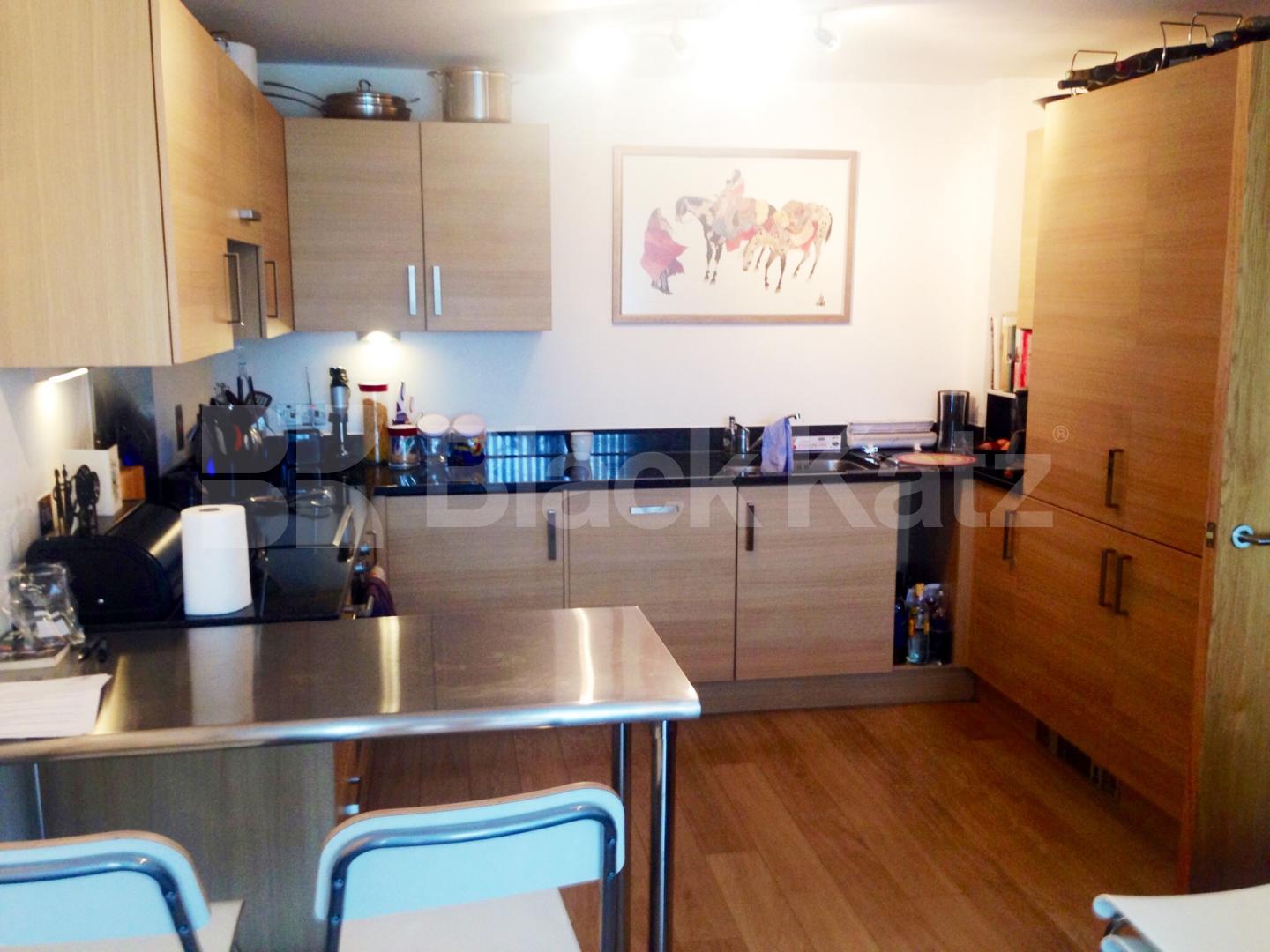 			LET, 1 Bedroom, 1 bath, 1 reception Apartment			 Robsart Street, Brixton/Stockwell